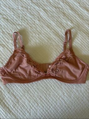 Victoria's Secret Ribbed Lace Bralette in Dusty Mauve